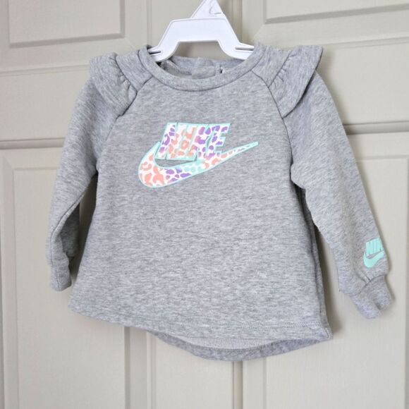 2/$20 Nike Gray and Blue Sweatshirt Size 12 M - Picture 1 of 4